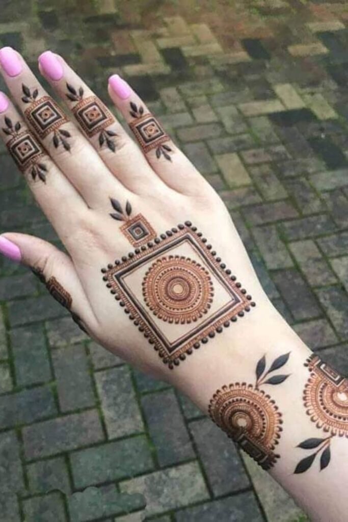 stylish mehndi design