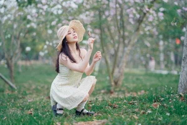 alone but happy girl dp