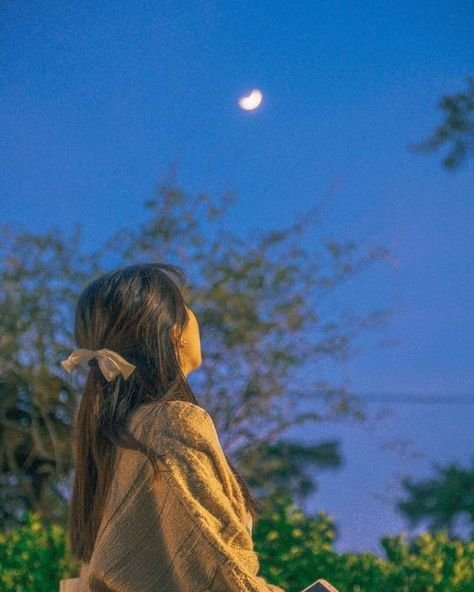 beautiful cute simple girl pic